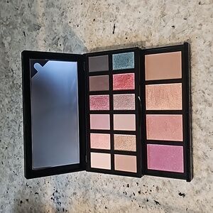 Lancome Parisian Wanderlust Eyeshadow and Blush